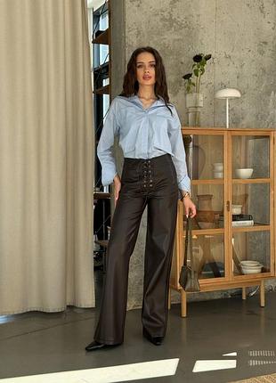 Стильные брюки эко кожа