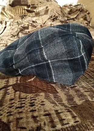 Фуражка мужская, новая, демисезонная.