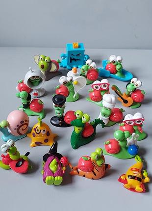 Іграшкові фігурки равлик боб різні серії