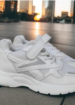 Белые кроссовки сетка для девочки маломер