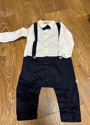 Человечек джентельмен 9 мес