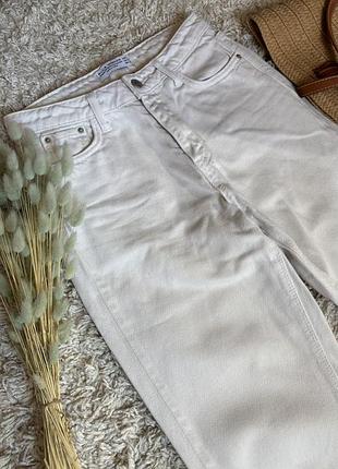 Джинсы женские