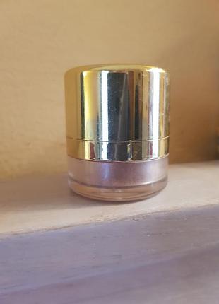 Миниатюрная ворсвенная румян ysl touch blush нежного кораллово-бежевого отдтенка. лимитированный выпуск.