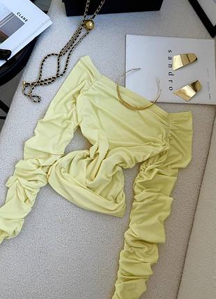 Кофта жіноча однотонна з спущеними плечима якісна стильна трендова лимонна