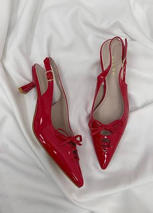 Выразительные слингбеки женские