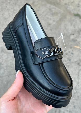 Стильные туфли лоферы для девочек