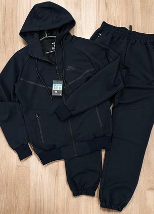 Мужской спортивный костюм nike