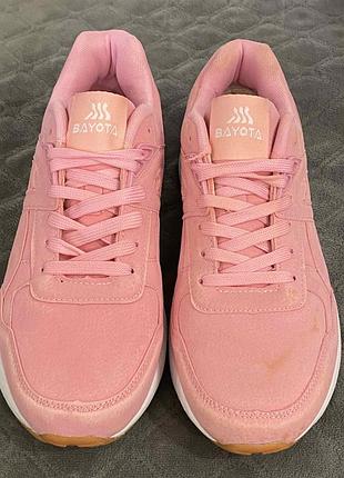 Женские замшевые кроссовки