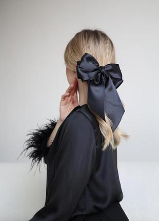 Чорний бант