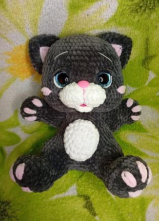 Котенок из плюшевой пряжи