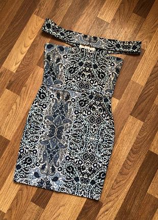 Платье женское голубое с открытыми плечами