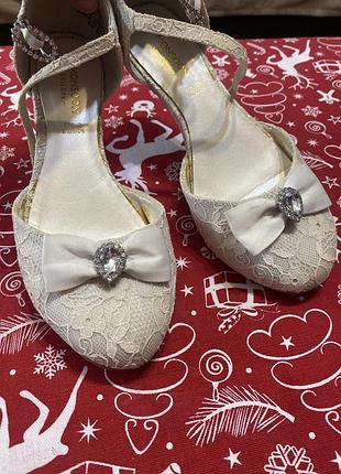 Туфельки нарядные
