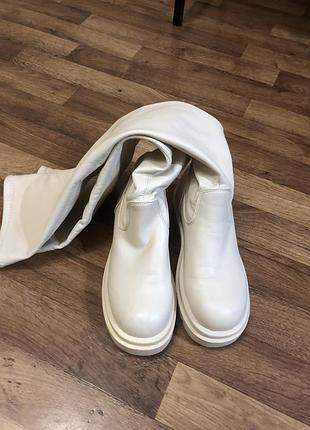 Высокие сапожки