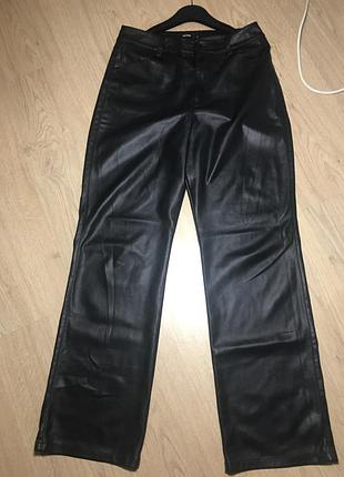 Брюки из кожзама