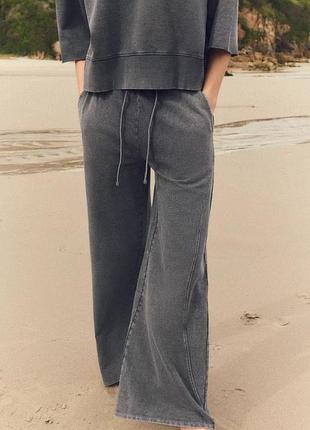 Вареные темно серые брюки zara new