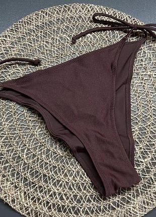 Нижняя часть от купальника трусики на завязках от h&m.