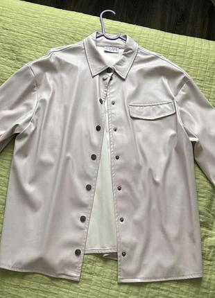 Рубашка еко шкіра пудровий колір vovk