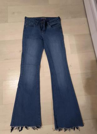 Джинси bershka