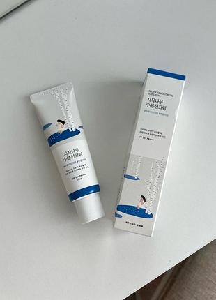 Увлажняющий солнцезащитный крем round lab - birch juice moisturizing sun cream spf50+ pa++++