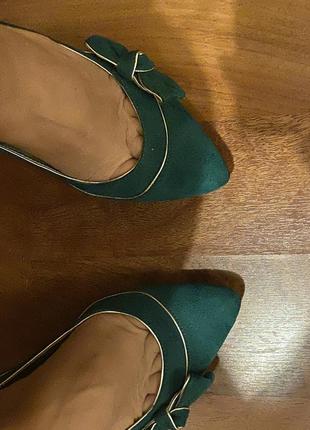 Туфли зеленые! замшевые!4 фото