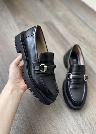 Кожаные лоферы zara
