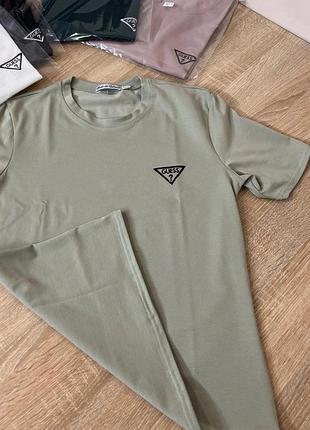 Чоловічі футболки з вишивкою