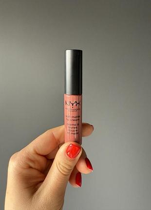 Nyx professional makeup soft matte lip cream матовая жидкая кремовая помада для губ