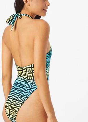 Стильний суцільний закритий купальник розміру s