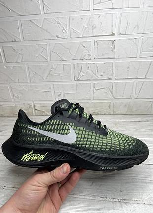 Крутые черные кроссовки nike air zoom pegasus 37
