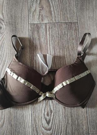 Бюстгальтер