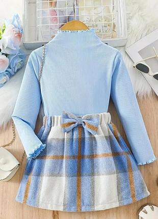 Голубой костюм для девочки