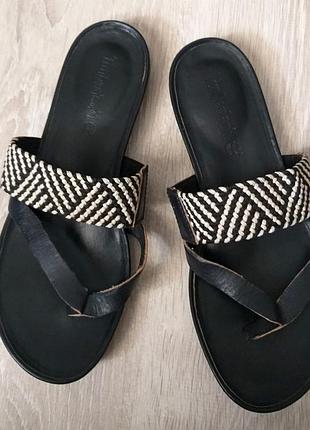 Шльопанці босоніжки timberland