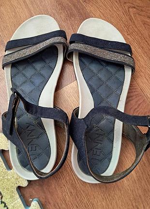 Босоножки сандали