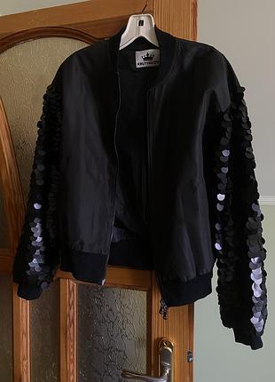 Бомбер від krutyakov стильний крутий трендовий незвичайний паетки на рукавах