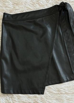 Черная кожаная юбка topshop
