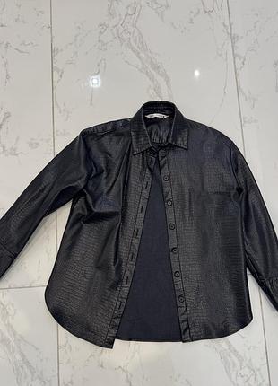 Кожаная zara