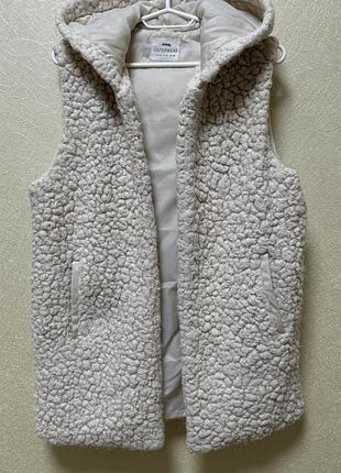 Продам жилетку “sinsay”