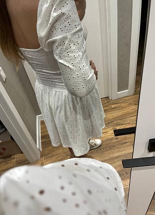 Молочна асиметрична сукня asos з перфорацією, xs-s