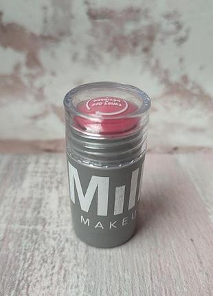 Румяна - помада в стеку milk makeup