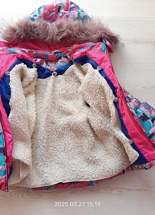 Куртка на девочку 110 размер 4