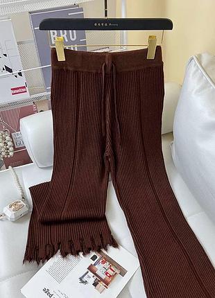 Трендовые женские штаны8 фото