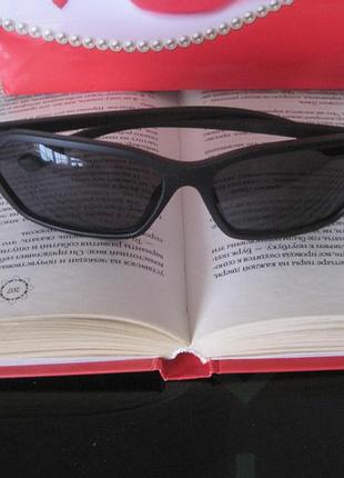 Модні сонцезахисні окуляри
