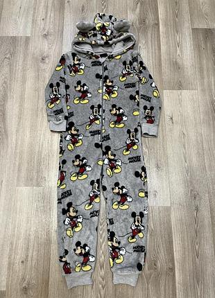 Фирменный человечек/ромпер. disney. на 5-6 лет(116 см.,)