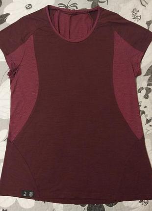 Женская треккинговая футболка forclaz mt500.