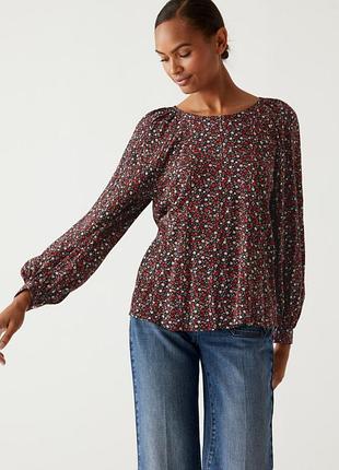 Великолепная вискозная блуза с цветочным принтом бренда marks & spencer