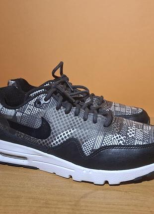 Женские фирменные кроссовки nike