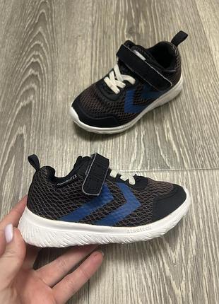 Легкие кроссовки кросівки hummel 25p