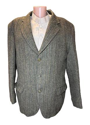 Вовняний піджак дорогого бренду