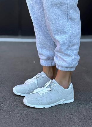 Кроссовки 417