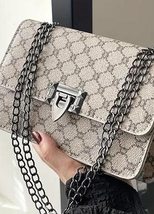 Сумочка с цепочкой (стан - идеальный)